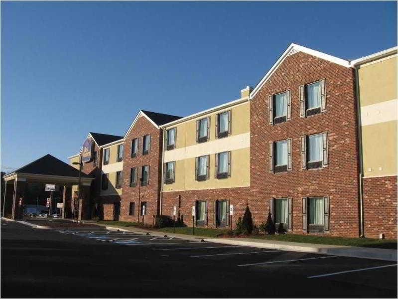 Western 3* Glen Allen