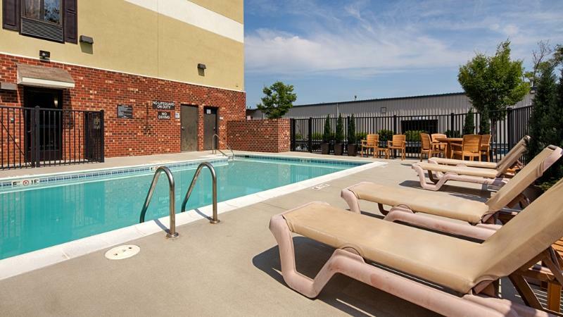 Western Hotel Glen Allen